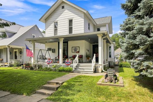 960 18th Street, Marion, IA, 52302 | Card Image