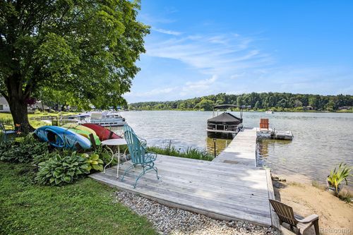636 Swains Lake Drive, Pulaski Township, MI, 49237 | Card Image