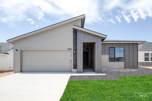 6841 S Old Farm Ave, Meridian, ID, 83642-1420 | Card Image