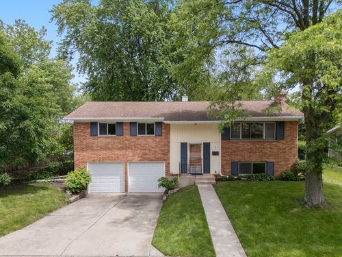 251 N Boynton Dr, Palatine, IL, 60074-5517 | Card Image