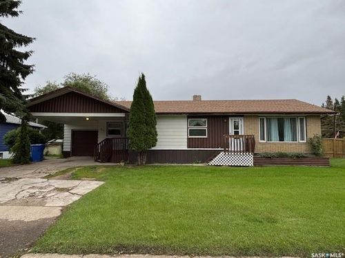 319 8th Ave E, Canora, SK, S0A0L1 | Card Image