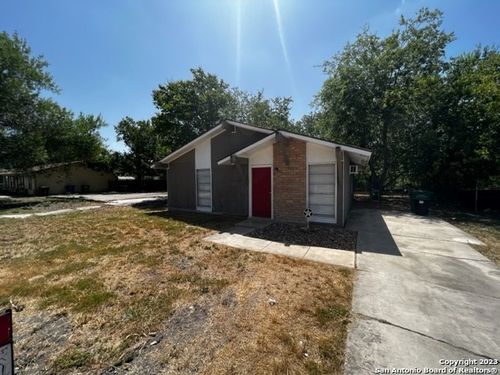 6038 Castle Hunt, San Antonio, TX, 78218-4115 | Card Image