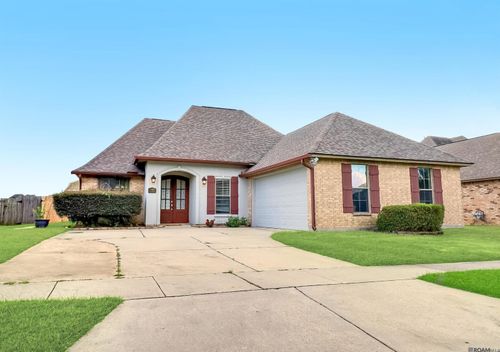 2452 Creek Hollow Ave, Zachary, LA, 70791-2894 | Card Image