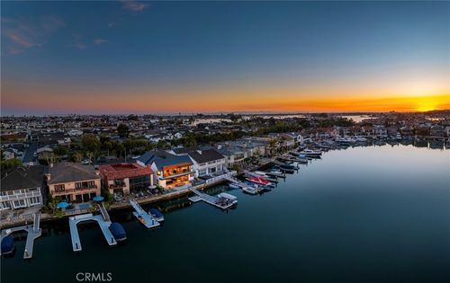 660 Harbor Island Dr, Newport Beach, CA, 92660-7225 | Card Image