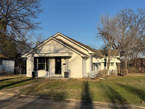 512 N Creek Ave, Drumright, OK, 74030-2422 | Card Image
