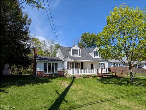 1106 Warren Road, Newton Falls, OH, 44444 | Card Image
