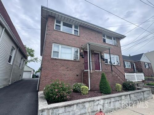 b-760 Mary St, Perth Amboy, NJ, 08861-2539 | Card Image