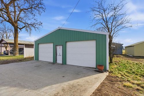 160 Sw Creston Ave, Creston, WA, 99117-9700 | Card Image