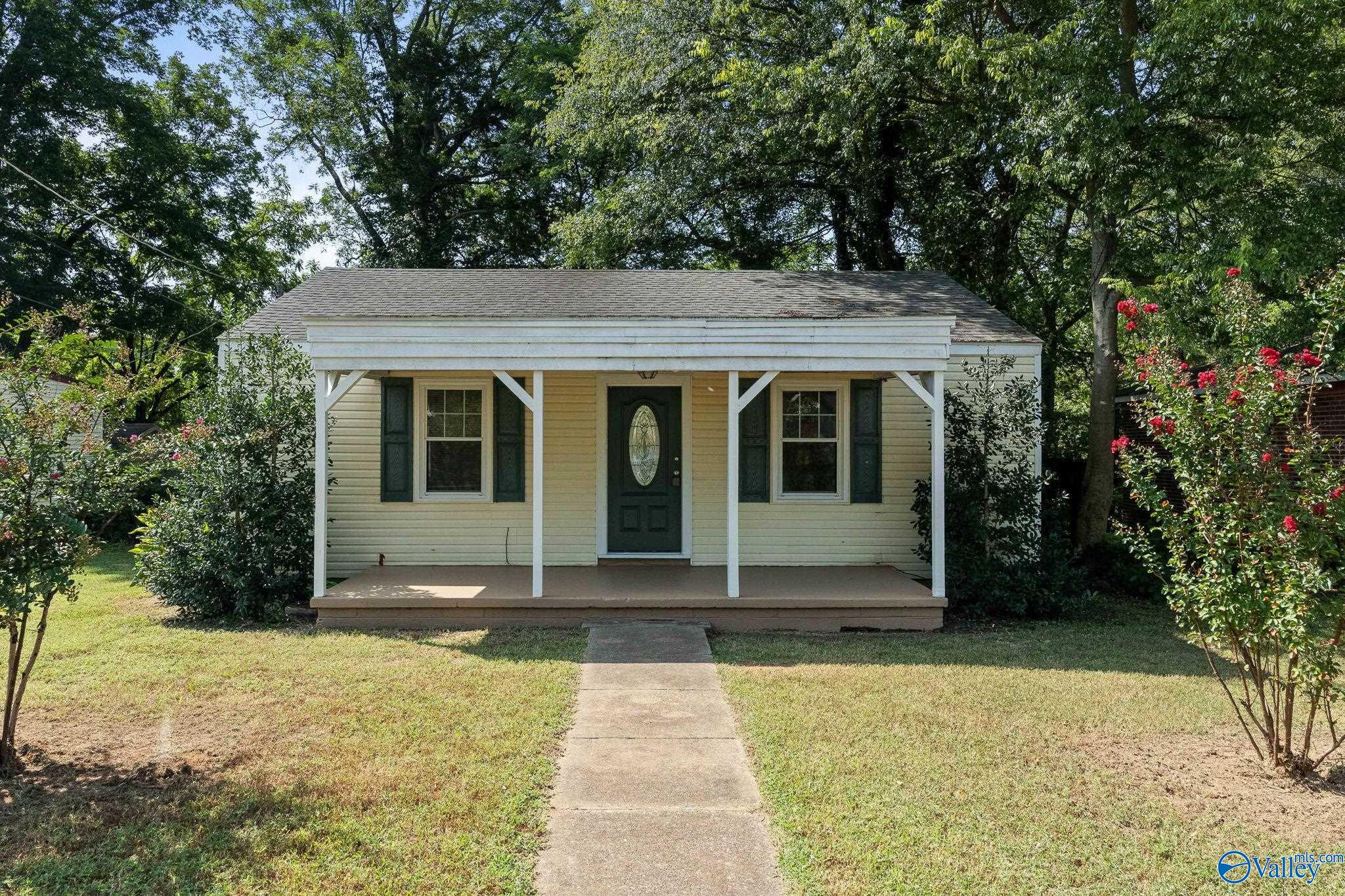 Richmond Dr, Huntsville, AL 35811