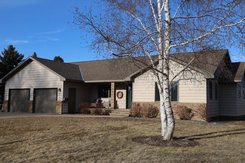 1 1st Ave, Morris, MN, 56267-2034 | Card Image