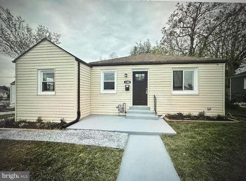 1300 Nye St, CAPITOL HEIGHTS, MD, 20743-1243 | Card Image