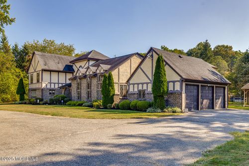 740 Garwood Rd, MOORESTOWN, NJ, 08057-3817 | Card Image