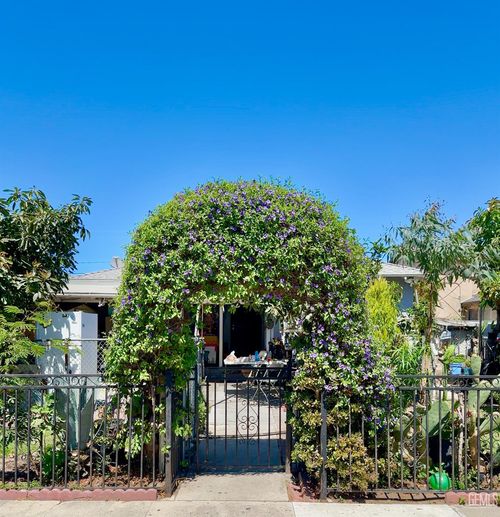 419 W Kamala St, Oxnard, CA, 93033-3409 | Card Image