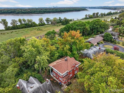 9914 Parkway Dr, Saint Louis, MO, 63137-3126 | Card Image