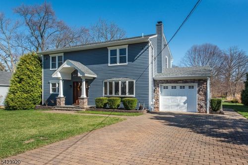 21 Carrol St, Fairfield, NJ, 07004-1003 | Card Image