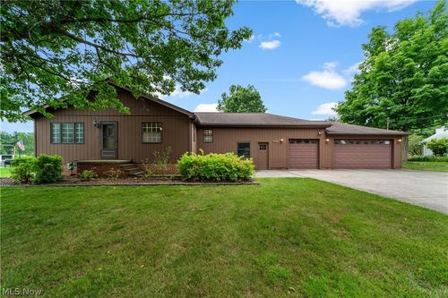 3413 Akins Rd, North Royalton, OH, 44133-5313 | Card Image