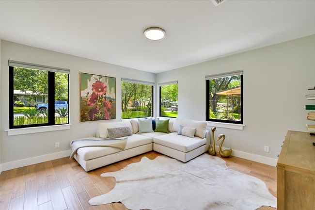 Guest Room | Image 24