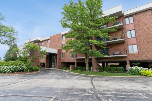 apt-204-6565 Main St, Downers Grove, IL, 60516-2863 | Card Image
