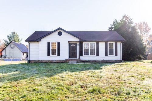553 Lorie Ln, Clarksville, TN, 37042-7128 | Card Image