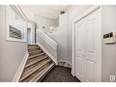 2932 41 Ave Nw, House other with 4 bedrooms, 3 bathrooms and null parking in Edmonton AB | Image 3