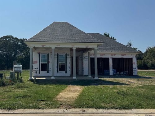 5224 Stonewater Dr, Gonzales, LA, 70737-8288 | Card Image