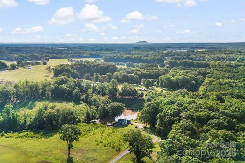 358 Lucille Rd, Bessemer City, NC, 28016-7752 | Card Image