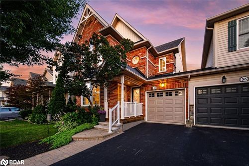 31 Blue Sky Trail, Waterdown, ON, L8B0X6 | Card Image