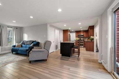 26 Wedgewood Dr, Londonderry, NH, 03053-2903 | Card Image