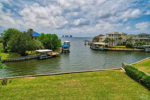 1090 Park Ln, Gulf Breeze, FL, 32563-3332 | Card Image