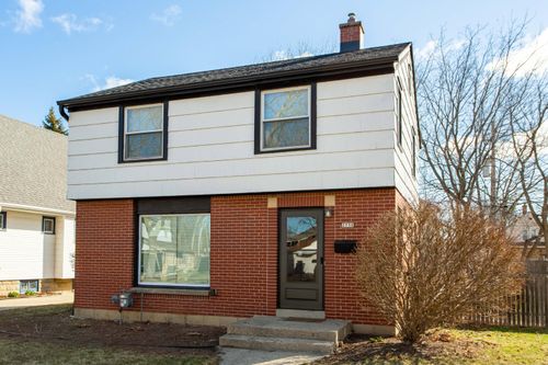 2750 N 61st St, Milwaukee, WI, 53210-2108 | Card Image
