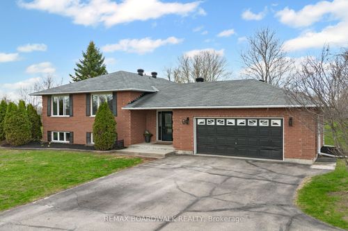 14 Davis Lane, Smiths Falls, ON, K7A4S5 | Card Image