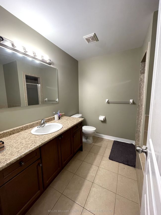 2 Ruben St, House attached with 3 bedrooms, 4 bathrooms and 1 parking in Whitby ON | Image 11