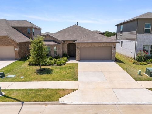 1012 Southwark Dr, Justin, TX, 76247-2381 | Card Image