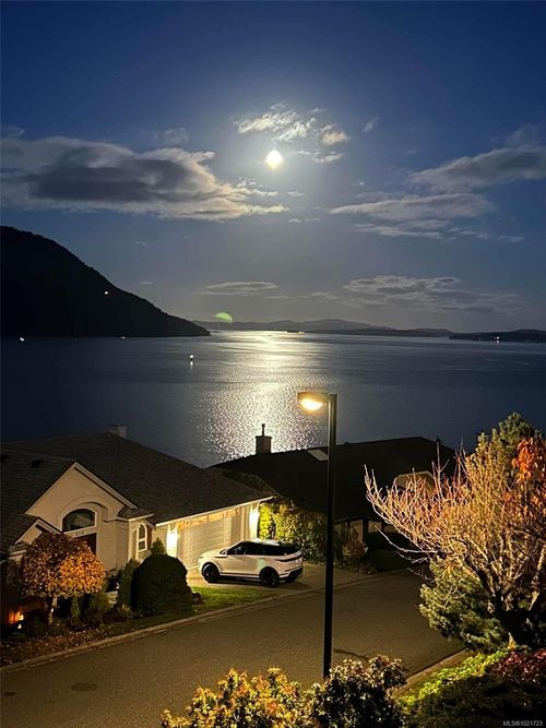 486 Seaview Way, Cobble Hill, BC, V8H0K8 | Card Image