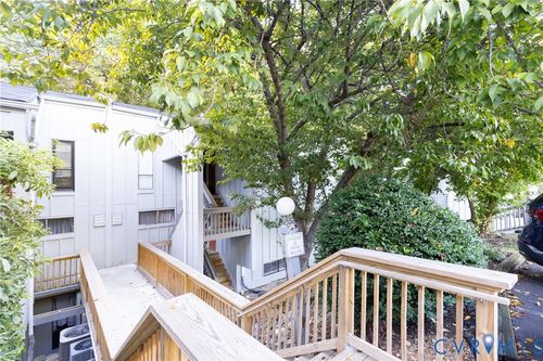 10404 Iron Mill Rd, North Chesterfield, VA, 23235-3957 | Card Image