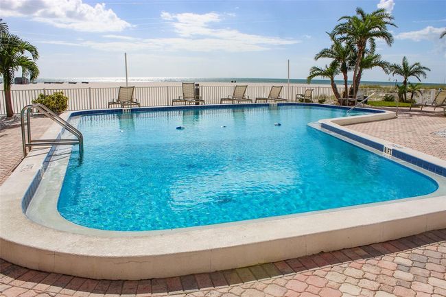 APT-401 - 4950 Gulf Blvd, Condo with 2 bedrooms, 2 bathrooms and null parking in ST PETE BEACH FL | Image 6