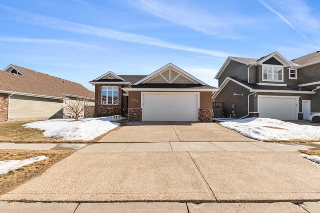 7029 Cobb Street, Home with 5 bedrooms, 3 bathrooms and 4 parking in Lacombe AB | Image 2