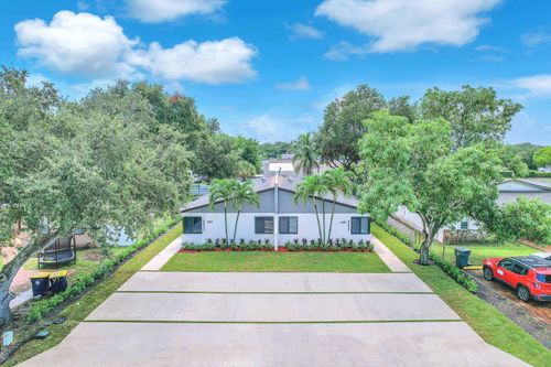 1-2-2460 Sw 58th Mnr, Fort Lauderdale, FL, 33312-6512 | Card Image