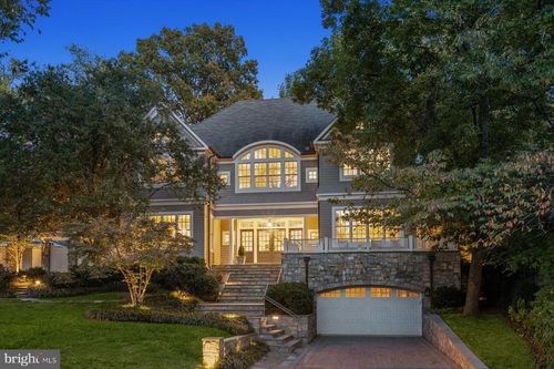 3033 University Ter Nw, WASHINGTON, DC, 20016-3462 | Card Image