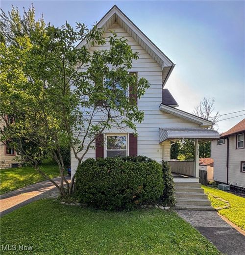 101 Ridgeway Street, Struthers, OH, 44471 | Card Image