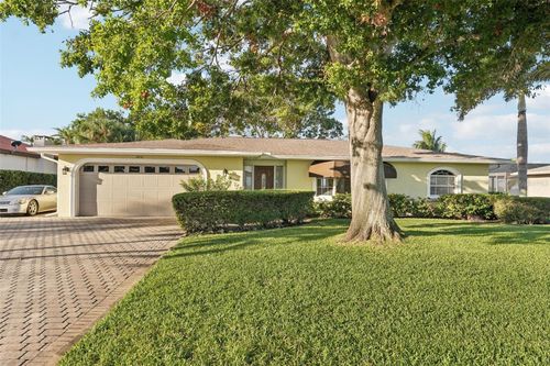 2816 Bay Dr, BRADENTON, FL, 34207-5605 | Card Image