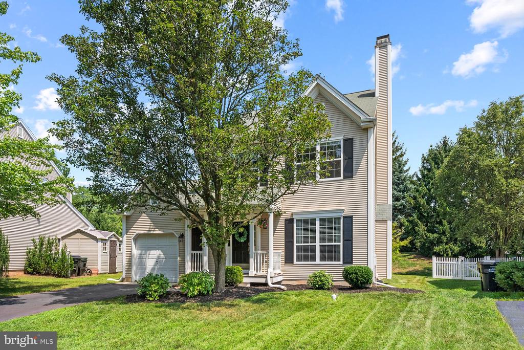 Pony Ln, Schwenksville, PA 19473