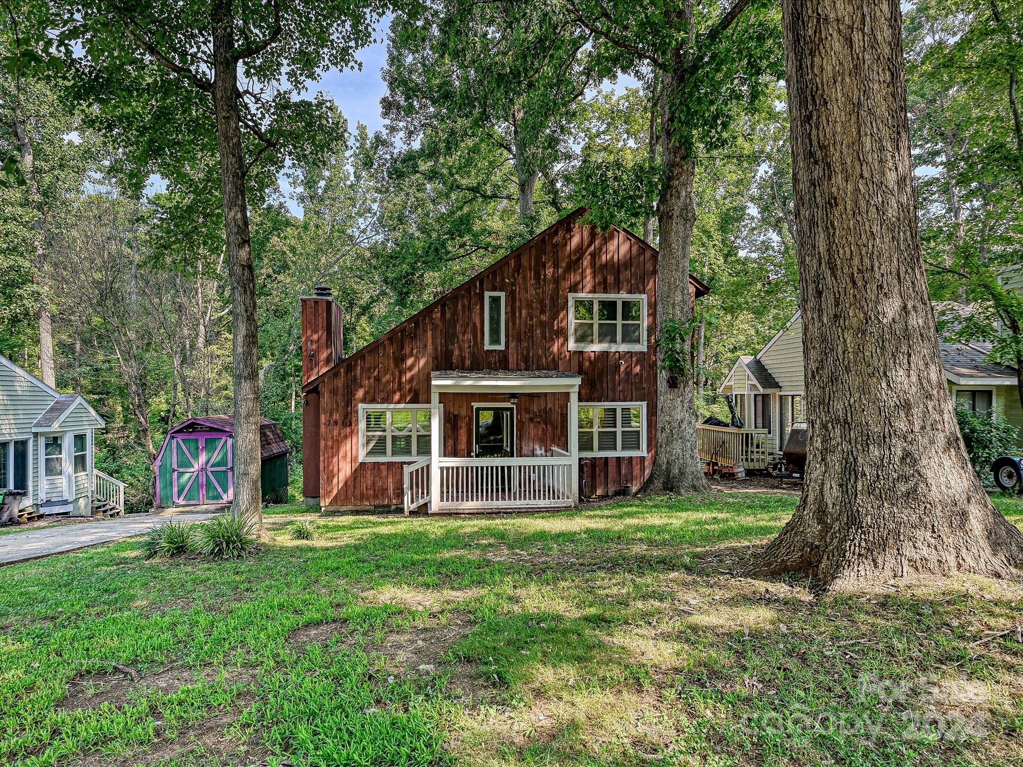 Briardale Dr, Charlotte, NC 28212