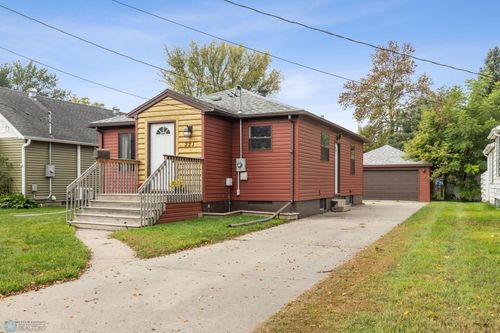 221 15th St N, Moorhead, MN, 56560-2256 | Card Image