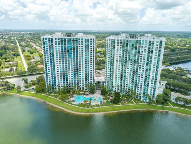 APT-1603N - 2641 N Flamingo Rd, Condo with 2 bedrooms, 2 bathrooms and null parking in Sunrise FL | Image 20
