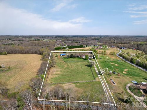 341 Ridings Rd, chesnee, SC, 29323-8101 | Card Image