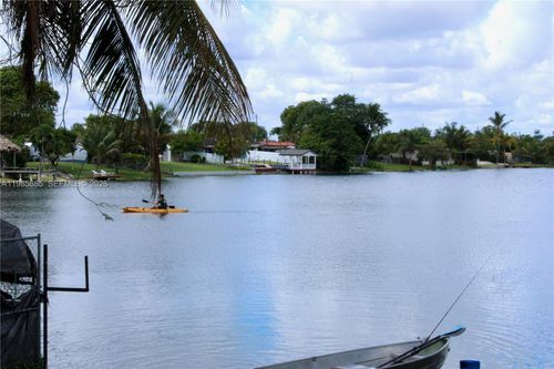 8140 W 12th Ave, Hialeah, FL, 33014-3524 | Card Image