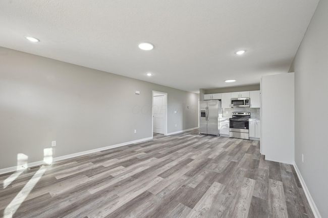 26 Miron St, House other with 3 bedrooms, 2 bathrooms and null parking in Bloomingburg OH | Image 12