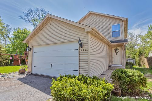 613 W Pheasant Ct, Round Lake Beach, IL, 60073-1855 | Card Image