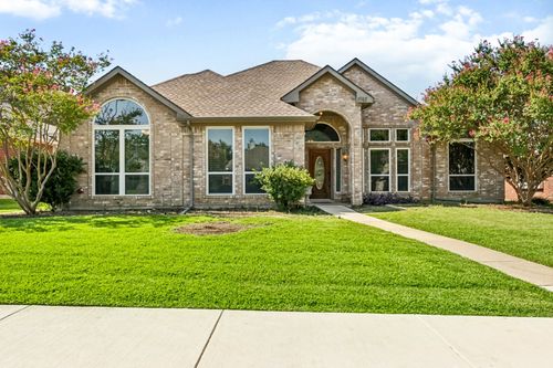 1682 Shannon Dr, Lewisville, TX, 75077-2430 | Card Image